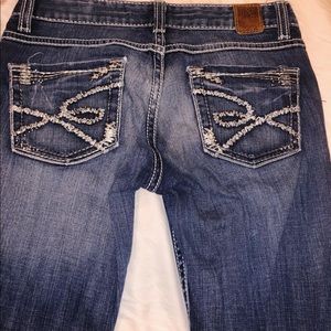 Boot Dropped Jeans. Low waist.